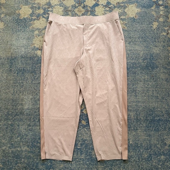 Athleta Brooklyn Textured Ankle Pant in Grain Camo Mocha Latte 20 - Picture 3 of 5